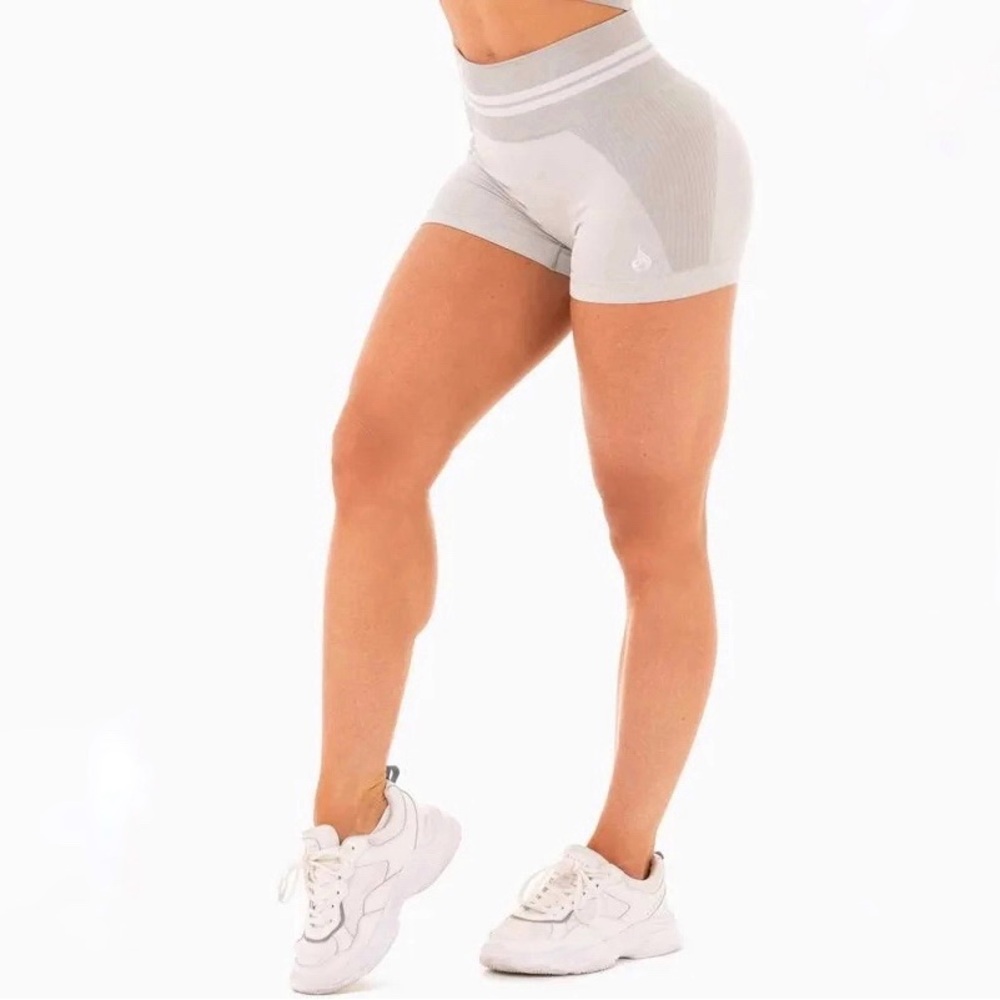 RYDERWEAR Freestyle Seamless High Waisted Shorts